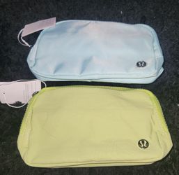 Lululemon Everywhere Belt Bag