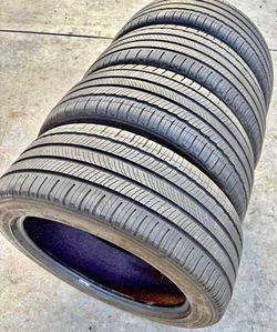 235/45/18 Michelin Selling a set of 4 tires in excellent condition 🫡