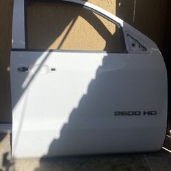 GMC 2018 Passenger Door