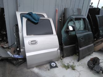 02-06 escalade doors