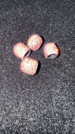 Tire caps
