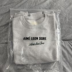 Aime León Dore Crewneck Size Large