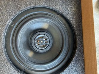 Stock Harley speakers with screen