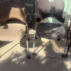 Office Chairs 