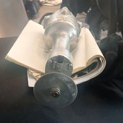 Cast cutter