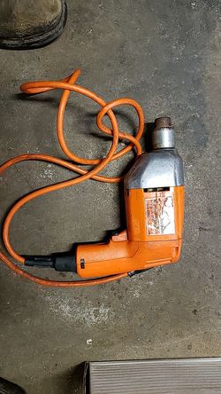 Black and Decker 3/8 Drill