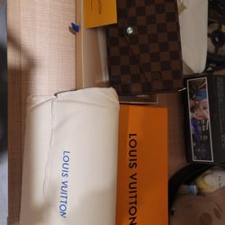 Louis Vuitton Small Purse Wallet