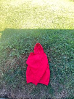 🔥 Supreme Red Hoodie 🔥
