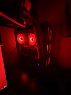 Gaming PC Setup + 32” 4K Monitor + Mic — $950 OBO