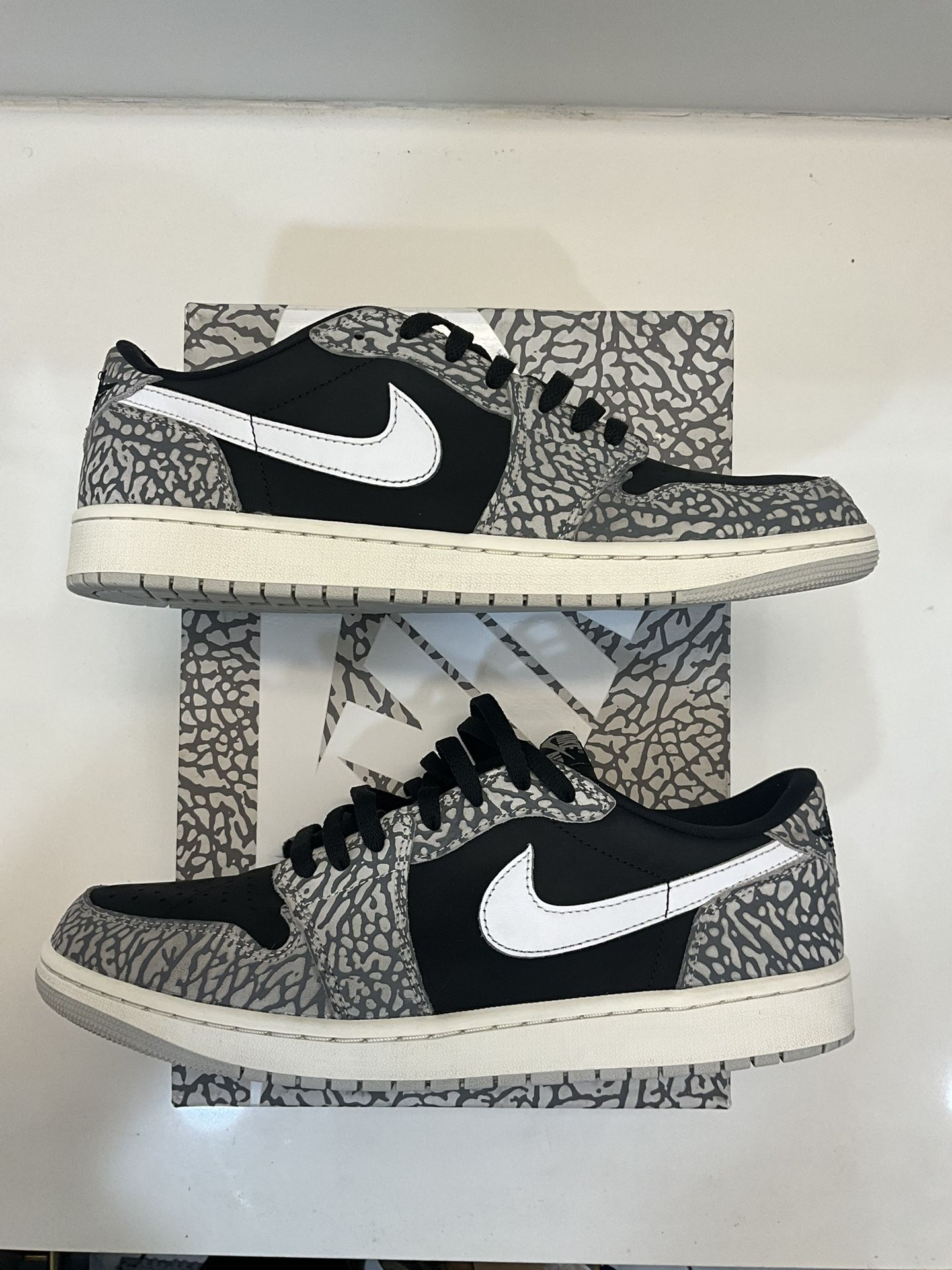 Jordan 1 Retro Low OG Black Cement Men’s Size 12