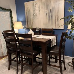 Beautiful Height Dining Set In Acceptable Condition!!! Table With Leaf And 6 Chairs! Normal Signs Of Used