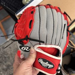 Lefty Youth Rawlings Red Baseball Glove
