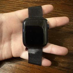 BRAND NEW Apple Watch Series 7 45mm Midnight
