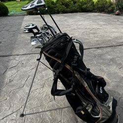 13 Clubs With The Bag