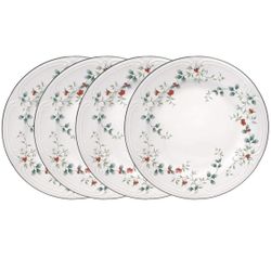 Pfaltzgraff Winterberry – 10-1/2-Inch Dinner Plates, Set of 4, White