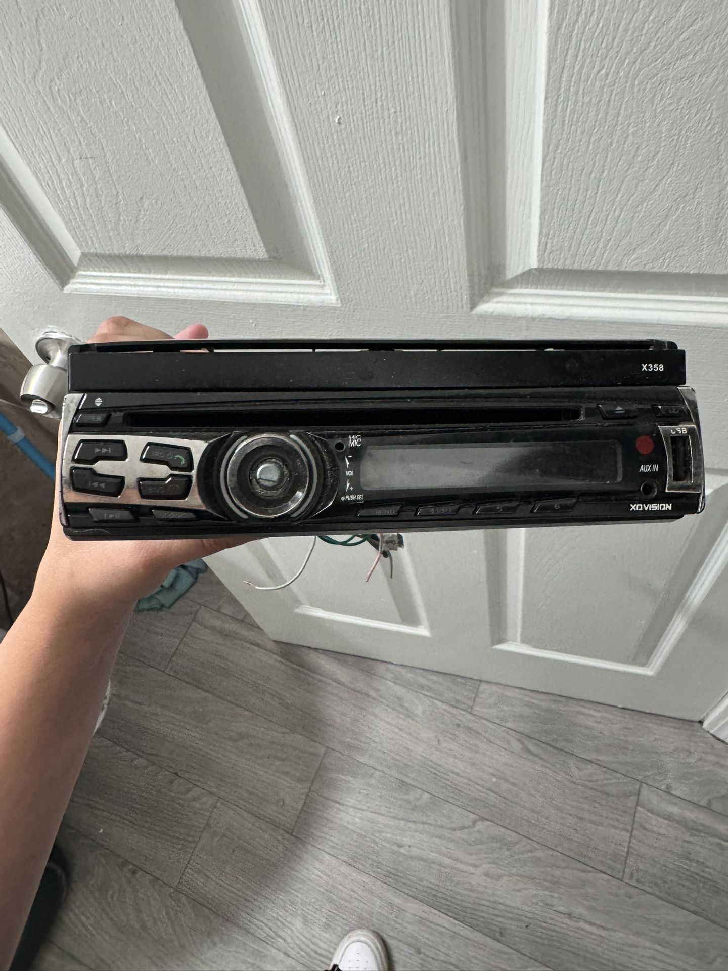 7inch Dim Pop Out Radio