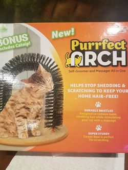 PURRFECT ARCH CAT SELF GROOMER SCRATCH BASE