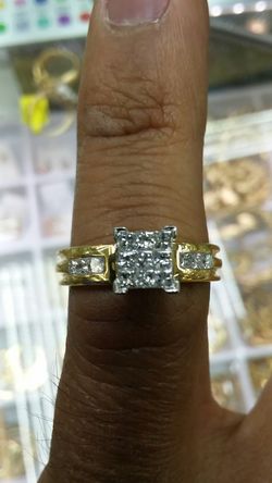 14K GOLD Diamond Ring 2.7 grams 1 ct Diamonds clean diamonds