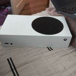 Brand New Xbox Series S (no Box)