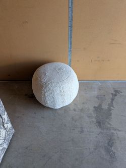 White ottoman