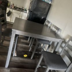 Table & 4 Chairs 