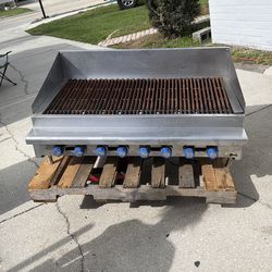Commercial gas flame grill
