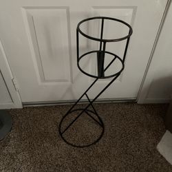 MCM minimalist iron plant stand