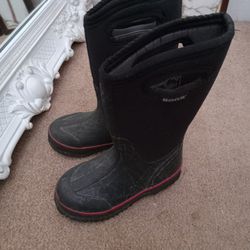 Bogs Boots Size 13 $15