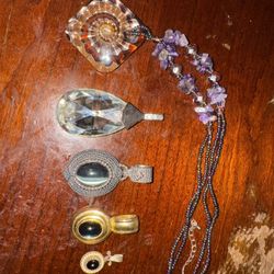 Jewelry/ Pendants