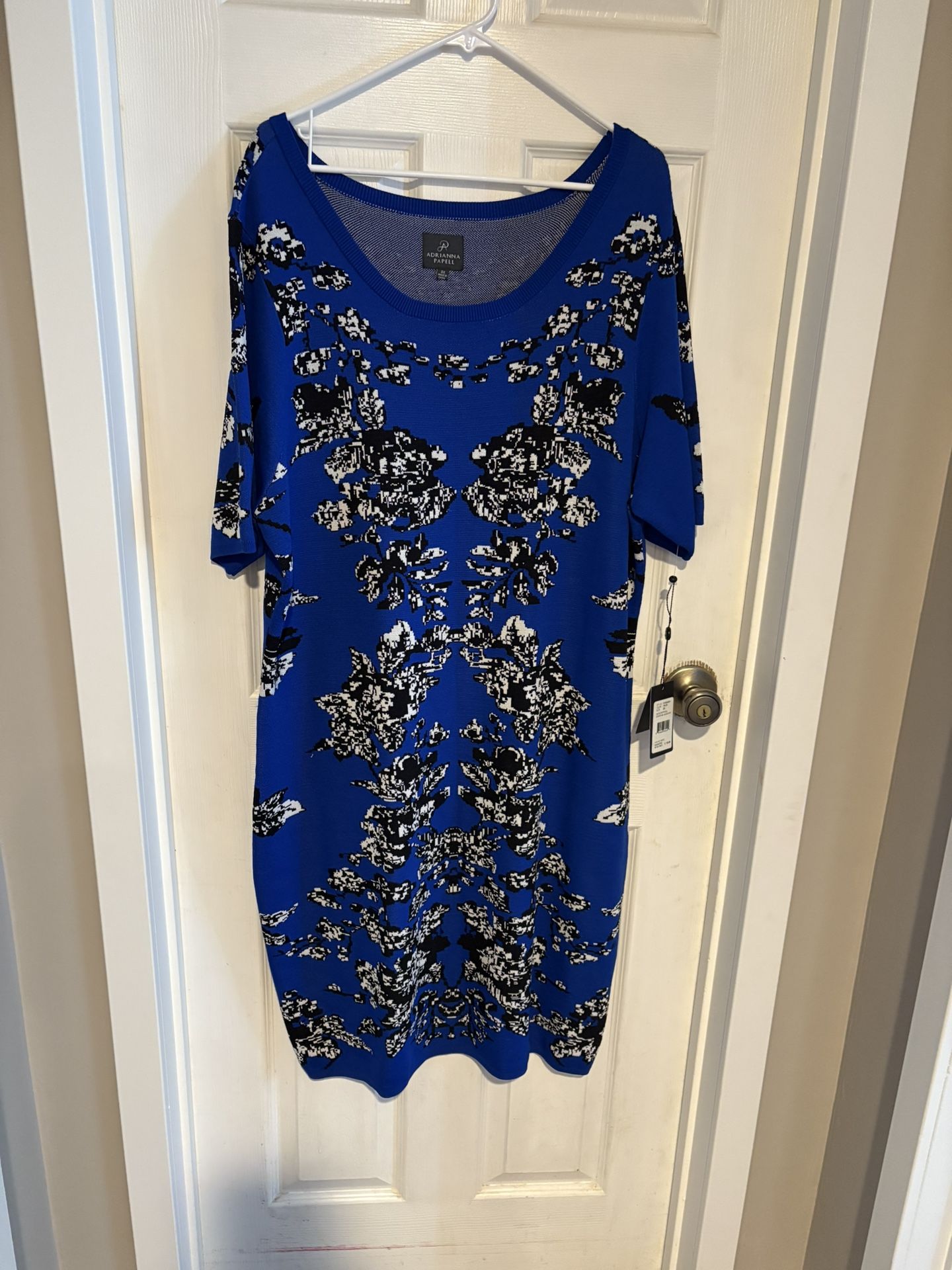 Blue and Black Floral Dress size 3X From Adrianna Papell