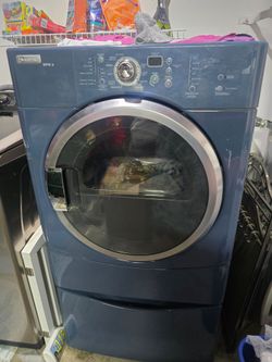 Maytag Epic Z Front-Load Gas Dryer Large Capacity Blue