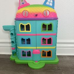 DREAMWORKS GABBY'S DOLLHOUSE and Cat Friends Ship