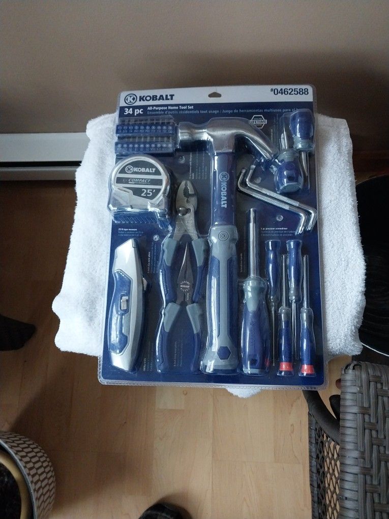 KOBALT: 34 PC. HAND-TOOL SET