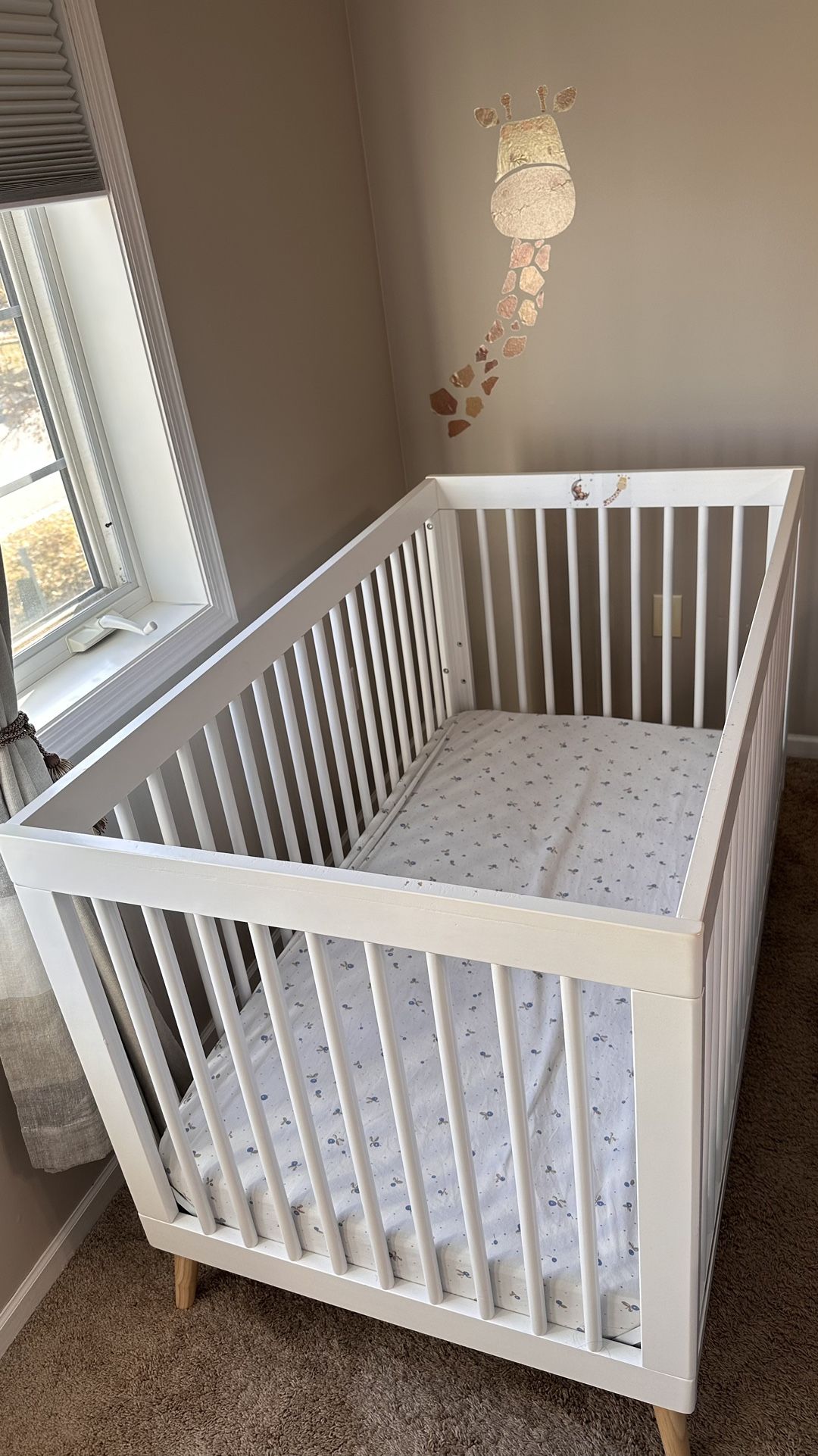 Delta Crib - Without Mattress