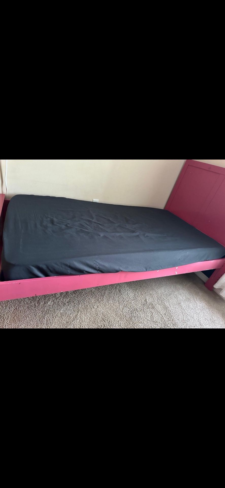 bed frame w mattress 