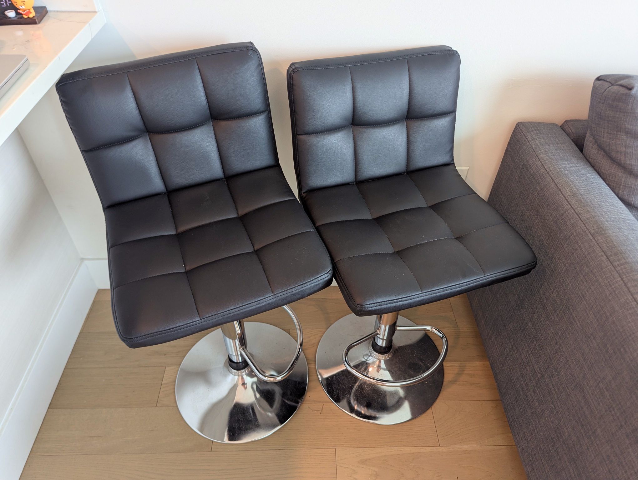 Black Bar Stool Chairs