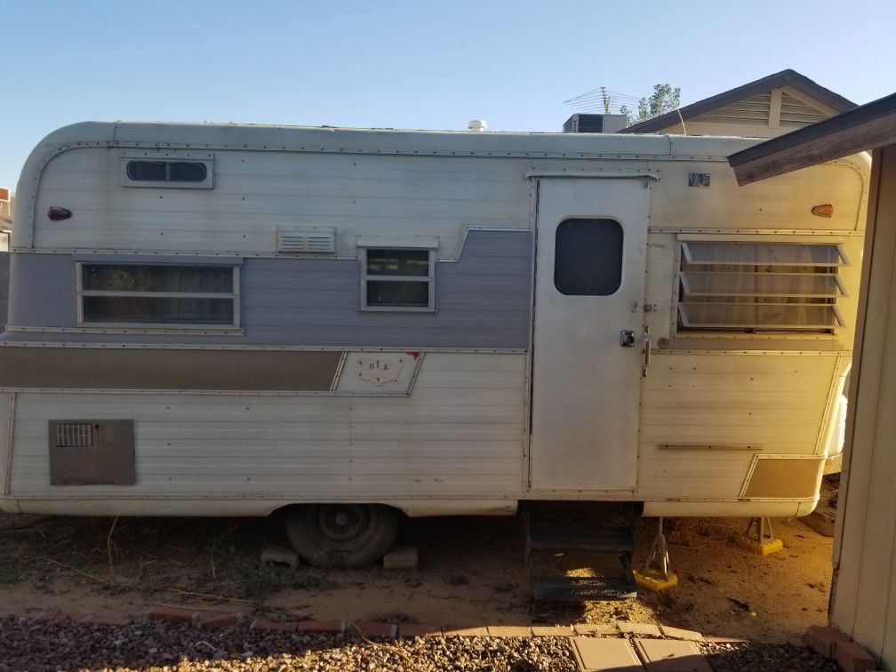 1964 Holiday Ramb)or 19 ft Camper. Will trade for a truck!!!