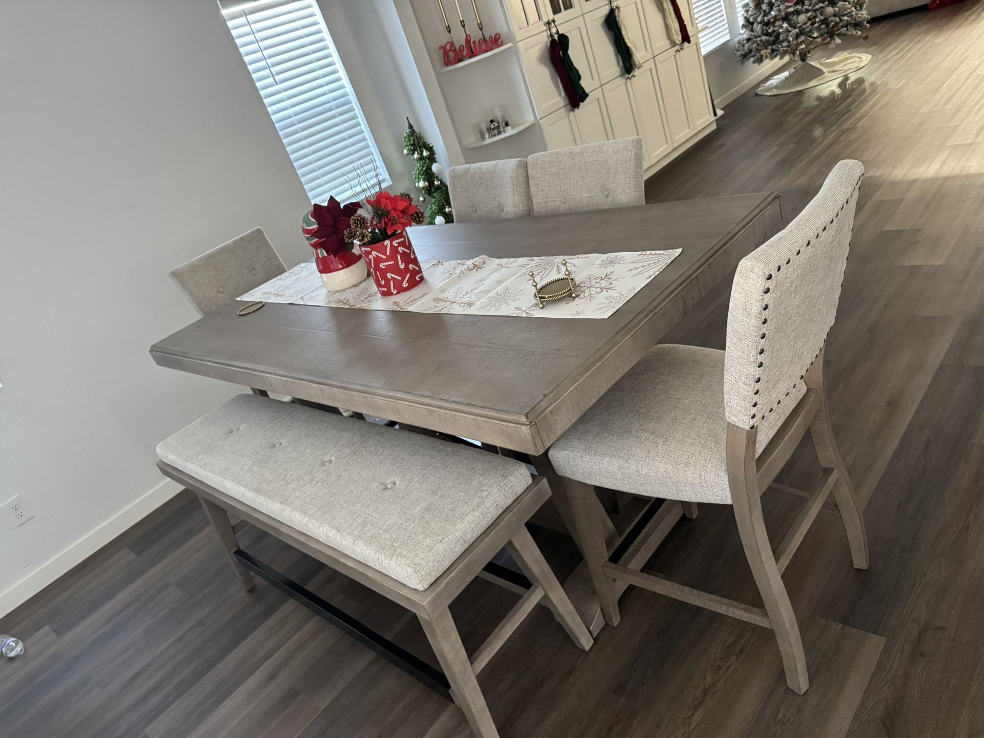 Dining Table With Chairs