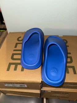 Adidas Yeezy Slides "Azure"