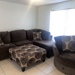 Couch w/ Swivel Chair & Ottoman 
