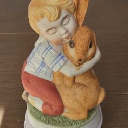 Easter Bunny Musical Figurine, Ceramic, Winds Up From Bottom, Home Decor Rare