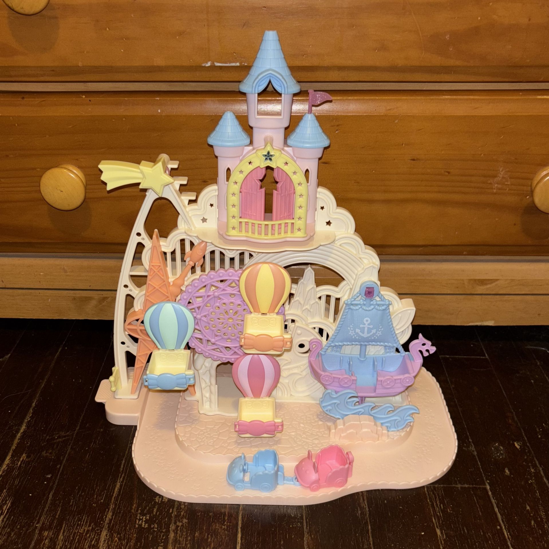 Calico Critters Sylvanian Families Baby Amusement Park Toy Playset