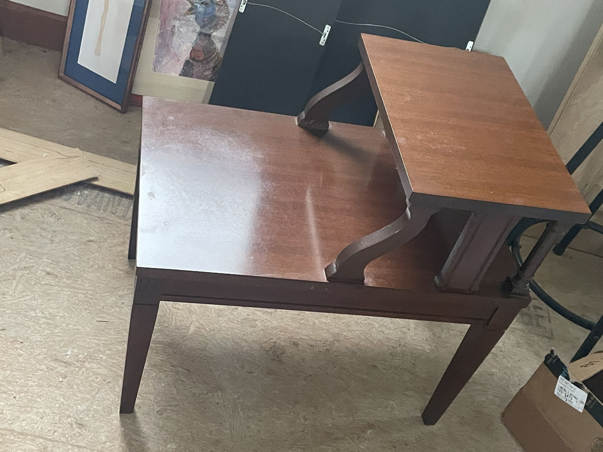 Neat Mersman MCM Coffee Or Plant Table 