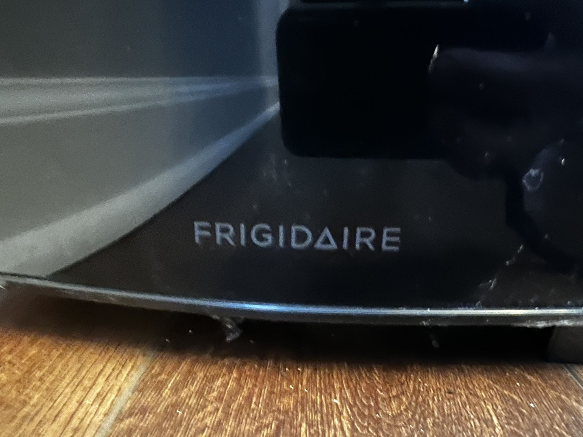 Frigidaire 18 Bottle Wine Cooler for Sale in Carlisle, PA OfferUp