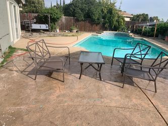 Outdoor Patio Chair and Table Set