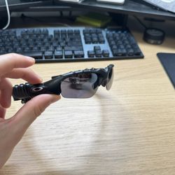 Oakley Thump 256MB Classic Audio Sunglasses