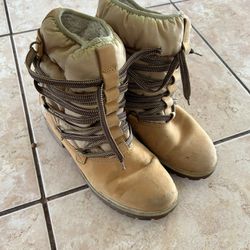 Timberland Wool Tan Snow Boots, Size 8 1/2