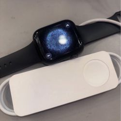 Apple Watch Series 7 45mm