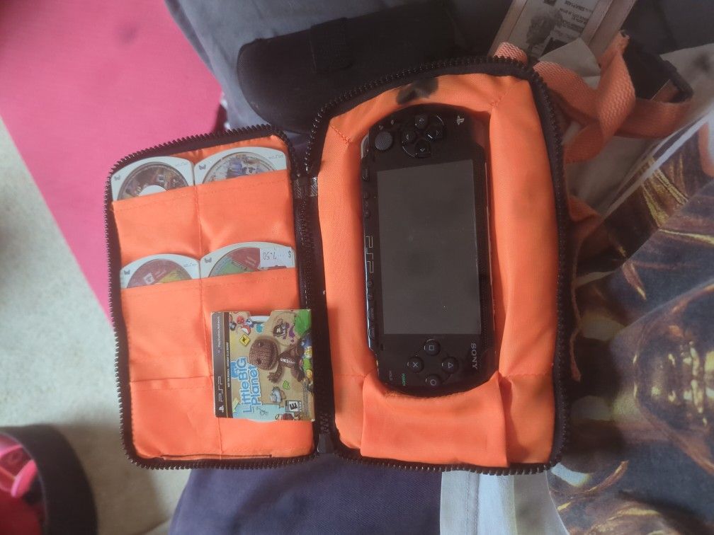 Modded PSP With Case And Games