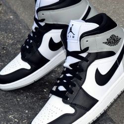Nike Air Jordan 1 Mid Shoes White Black Lt Smoke Gray DQ8426-101 Men's Sizes NEW